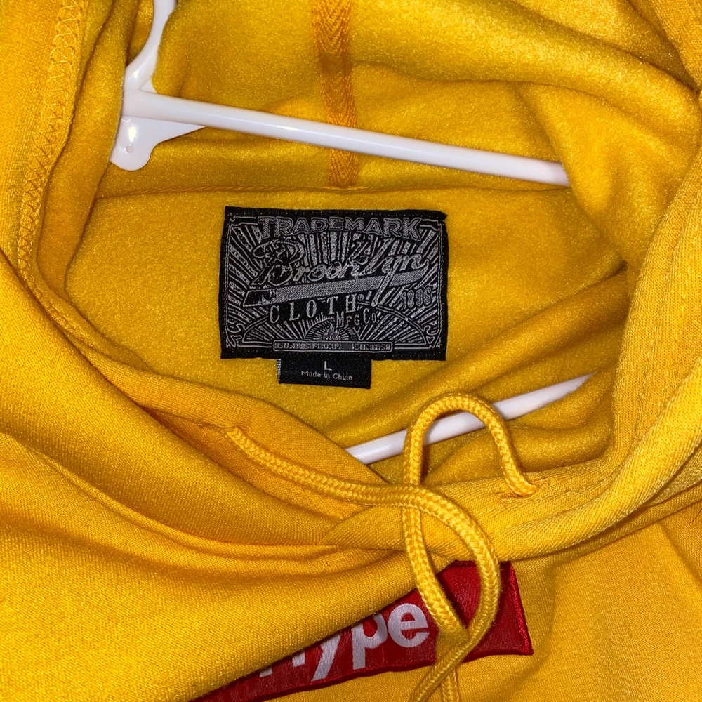 Men’s sweatshirt
